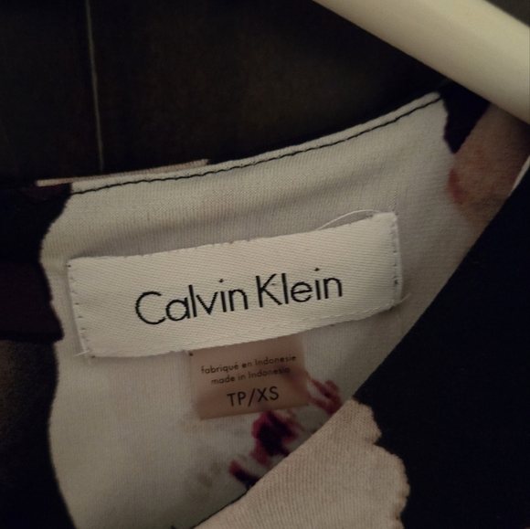 Calvin Klein Sleeveless top - Picture 4 of 5